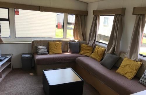 Clacton-on-Sea Resort | Sandra's Seawick Holiday Caravan