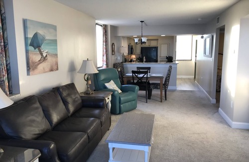 Myrtle Beach Condo | Sands Beach Club 414 2BR OCEANFRONT END UNIT, GORGEOUS VIEWS! ELECTRIC RECLINERS