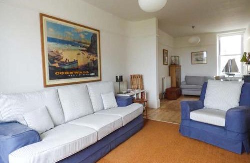 Rhosneigr House | Sandy Bank