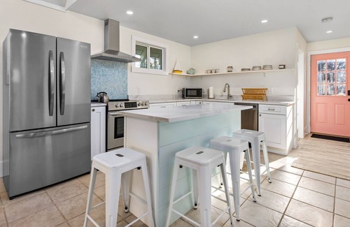 Hampton House | Sandy Biscuits A-Frame Cottage @ Plaice Cove