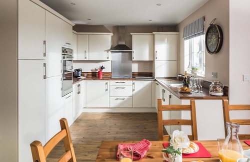 Camber Cottage | Sandy Feet - a cottage that sleeps 6 guests in 3 bedrooms