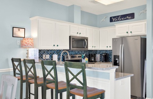 Tybee Island Condo | Sandy Feet Retreat 2bd/2ba Condo 500ft from Beach