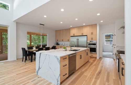 Mount Hood Village House | Sandy River Group Getaway 3