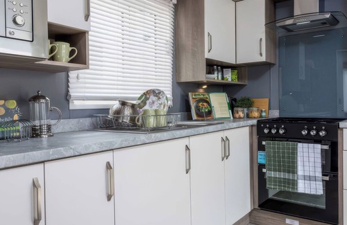 Hayling Island Cottage | SANDY SHORES - HAYLING ISLAND in Hayling Island Holiday Park