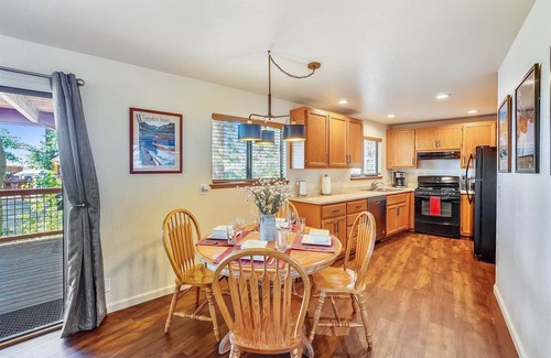 Kings Beach Condo | Sandy yard that backs to the Beach! Walk to town -Lakefront on the Beach