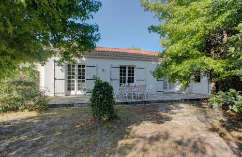 Sanguinet Villa | SANGUINET Jolie maison 2 chambres avec jardin proche Lac classé 2 étoiles