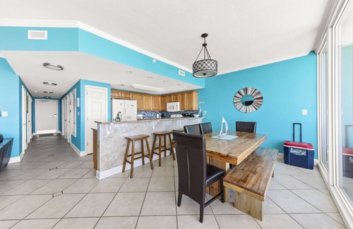 Gulf Shores Condo | Sanibel 1106 - FALL IS IN THE AIR - ENJOY THE GULF BREEZES - BOOK NOW!