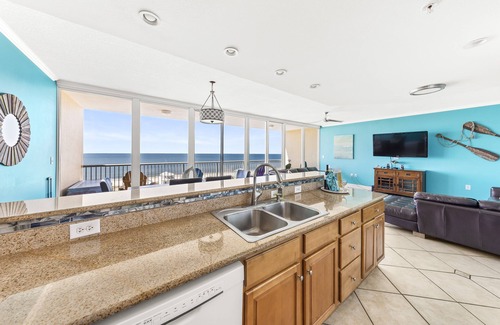 Gulf Shores Condo | Sanibel 1106 - FALL IS IN THE AIR - ENJOY THE GULF BREEZES - BOOK NOW!