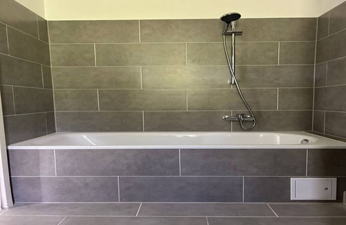 Rott Apartment | Sanierter Altbau - Modern und Zentral