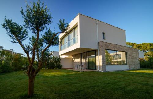 Ishem Resort | SanPietro Vacation Rentals