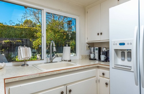 Hidden Valley Condo | Santa Barbara 2 Bedroom, 2 bath, home w/pool, & garage
