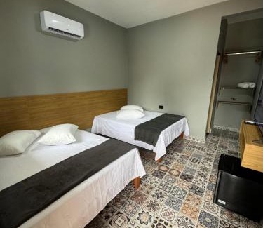 Jardim Vitoria Hotel | Santa Clara Pousada