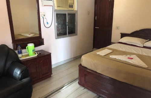 Kanyakumari Cabin | Santhi Residency