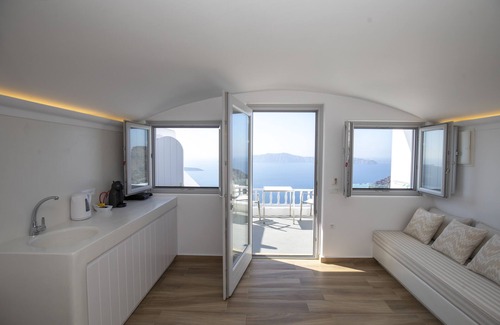 Firostefani Apartment | Santorini View Studios-Adults Only