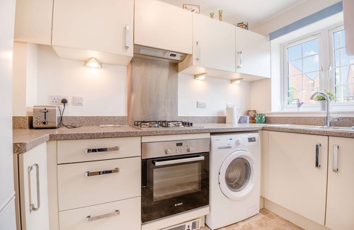 Wells Cottage | SAPLINGS, family friendly, with a garden in Wells