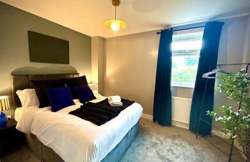 Shelsley Beauchamp House | Sapphire Quarters, 3BR, En Suite, Private Parking