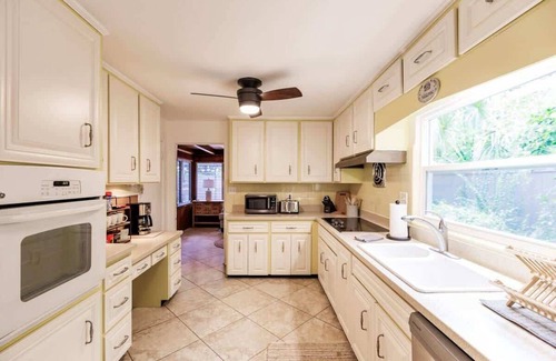 Indian Beach Sapphire Shores House | Sapphire shores by the bay.