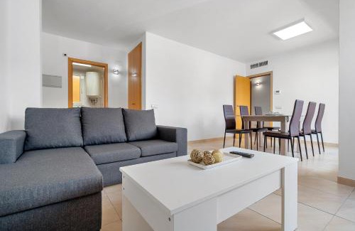 L'Aldea Apartment | Sara