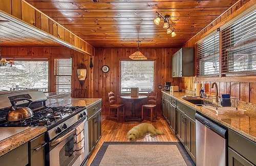 Saranac Lake Cabin | Saranac Lake Cozy Lakefront Retreat w/Complimentary Row Boat, Kayak, and Canoe.