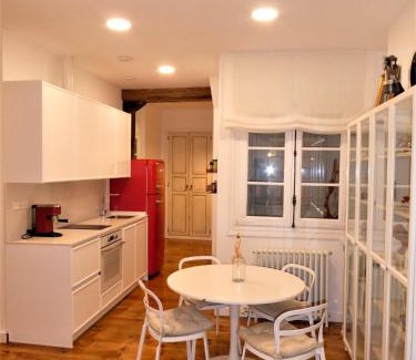 Pamplona City Centre Apartment | Sarasate Luxury by Clabao