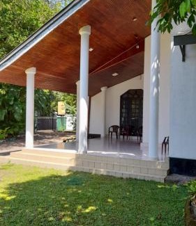 Polgahawela Apartment | Sarasi Railway Resort