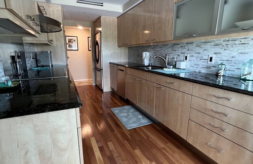 Sarasota Condo | Sarasota - Lido Key Beachfront condo. New Listing recently redecorated.