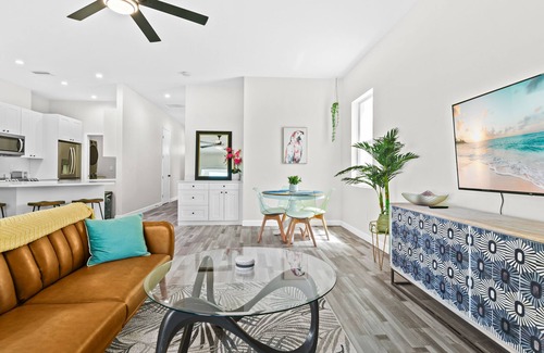 Sarasota House | Sarasota Oasis | 3BR | PetsOK | Close to beach!