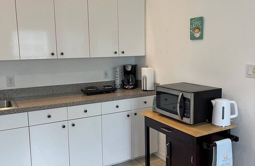 Sarasota Condo | Sarasota-Walk to Siesta Key Beach. Balcony with pool view.