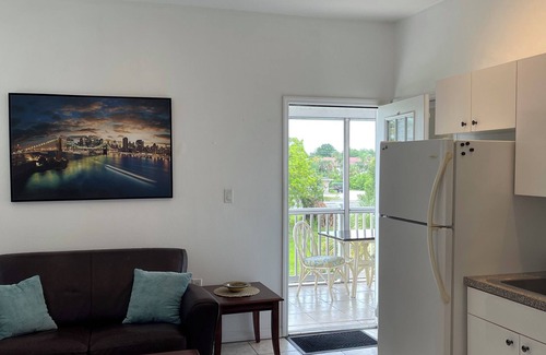Sarasota Condo | Sarasota-Walk to Siesta Key Beach. Balcony with pool view.