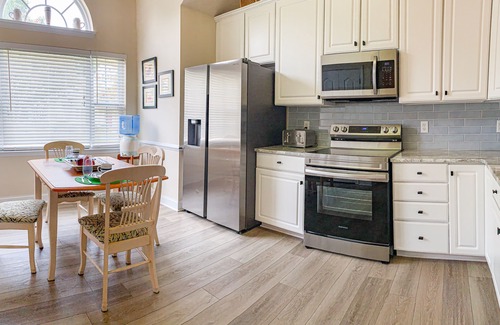 Cape Charles House | Saratoga Charmer.w/Communtiy Pool and Private Beach