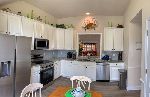 Cape Charles House | Saratoga Charmer.w/Communtiy Pool and Private Beach
