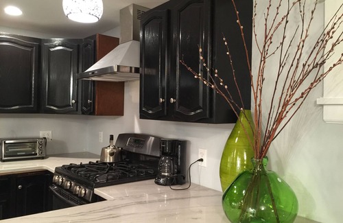 Saratoga Springs Apartment | Saratoga East Side: 10 Minute Walk to Broadway, 4 Min Walk to Track!