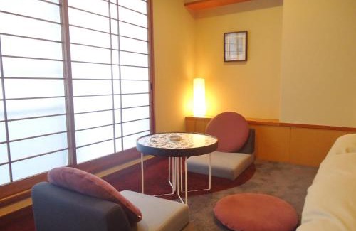 Nara Hotel | Sarusawaike Yoshidaya