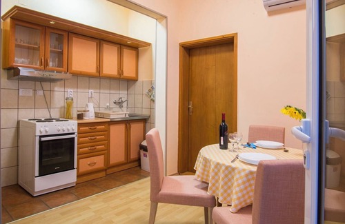 Zeleni Venac Apartment | Sasa House