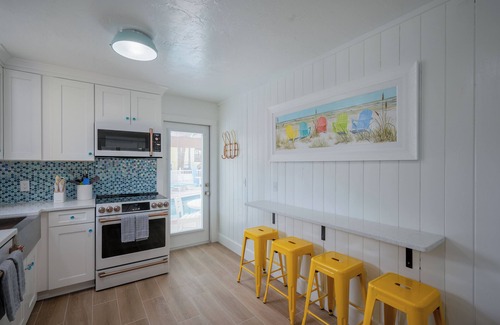 Anna Maria House | Sassy Seagull -Classic beach cottage, moments from the sand, beautiful pool!