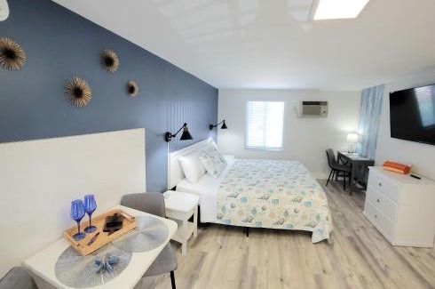 Treasure Island Hotel | Satellite Motel