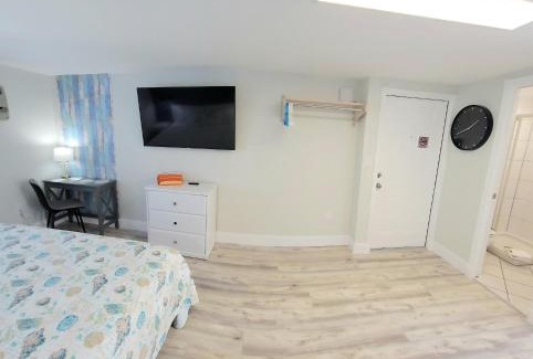 Treasure Island Hotel | Satellite Motel