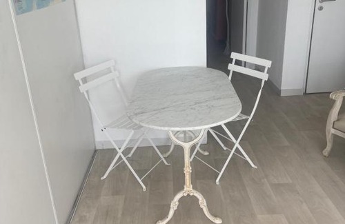 Bas-Vernet Apartment | Satine