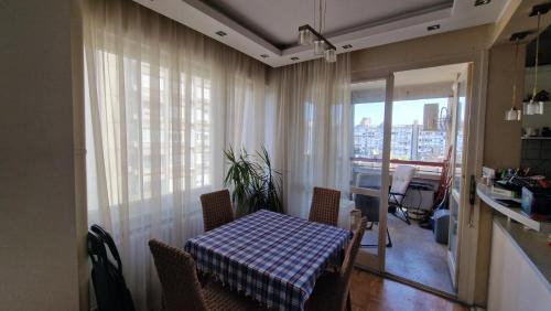 Novi Beograd House | Sava Centar