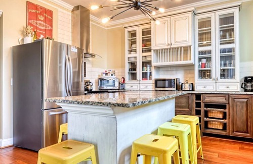 Old West Broad Neighborhood House | Savannah Frederick - 1st floor
