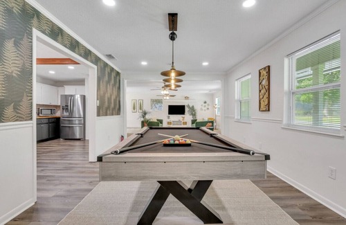 Whitemarsh Island House | Savannah Home Hot Tub|Pool|Game Rm|Sleeps 8|Pets+