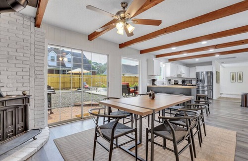 Whitemarsh Island House | Savannah Home Hot Tub|Pool|Game Rm|Sleeps 8|Pets+