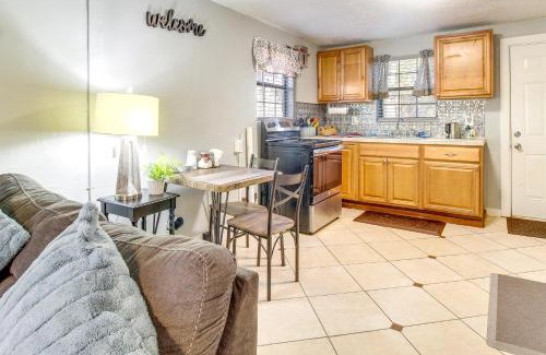 Midtown House | Savannah Home with Yard about 3 Mi to Downtown!