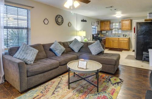 Midtown House | Savannah Home with Yard about 3 Mi to Downtown!