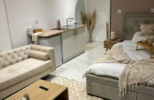Le Pontet Apartment | Savannah spa