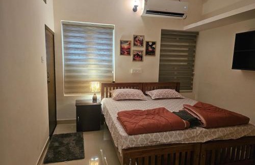 Vazhuthacaud Ski Chalet | 'Savitham' Luxury 3BHK House