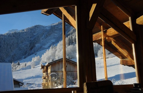 Villaroger Ski Chalet | Savoyard chalet connected to the resort of Les Arcs, rental from Sunday to Sunday