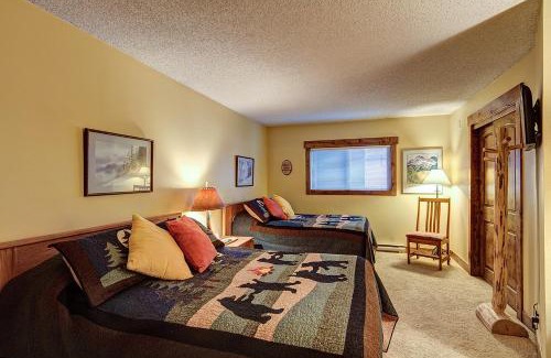 Historic District Apartment | Sawmill Creek Condo 304 by Great Western Lodging