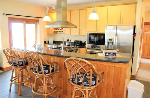 Manteo Condo | SBC606 - Shallowbag Bay Club 606