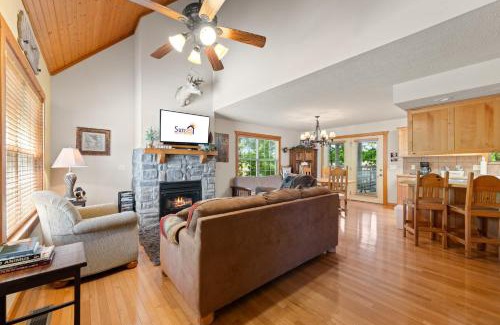 Reeds Spring House | SBL103A -Magnolia Moon cabin